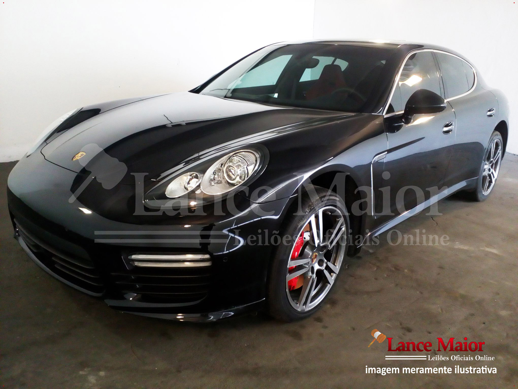 LOTE 031 - Porsche Panamera 4.8 Turbo 4WD 2011