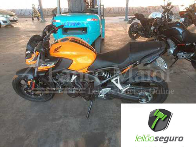 LOTE 012 - HONDA CB 650F 2019