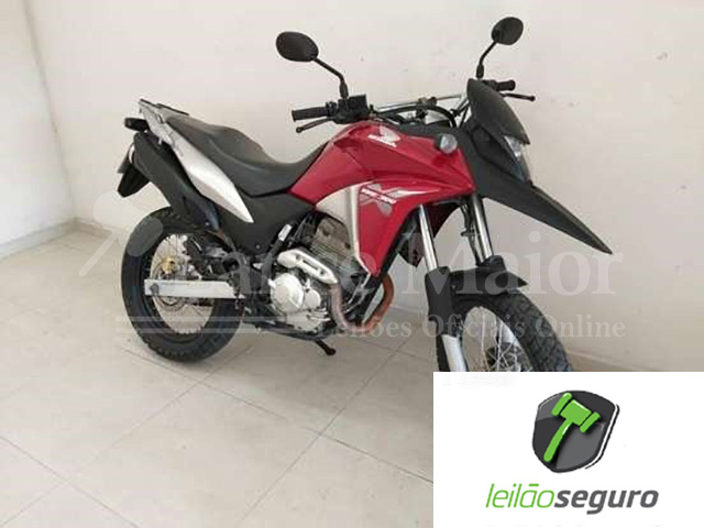 LOTE 016 - HONDA XRE 300 2015