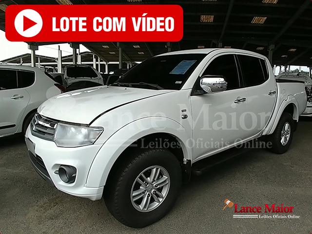 LOTE 013 - Mitsubishi L200 Triton 3.5 V6 HPE 4WD (Flex) (Aut) 2015