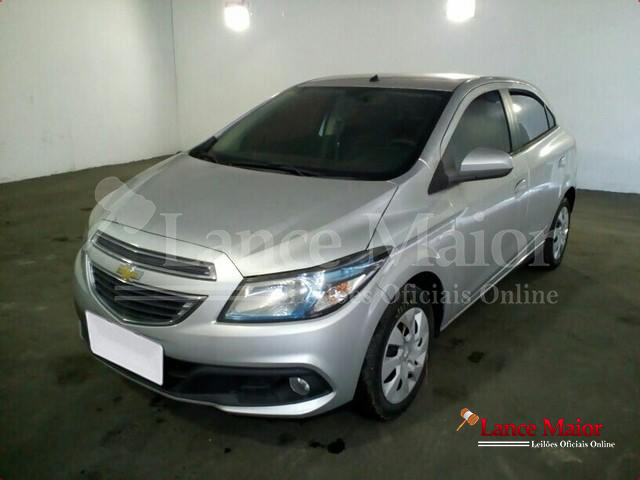 LOTE 008 - Chevrolet Onix 1.0 LT SPE/4 2015