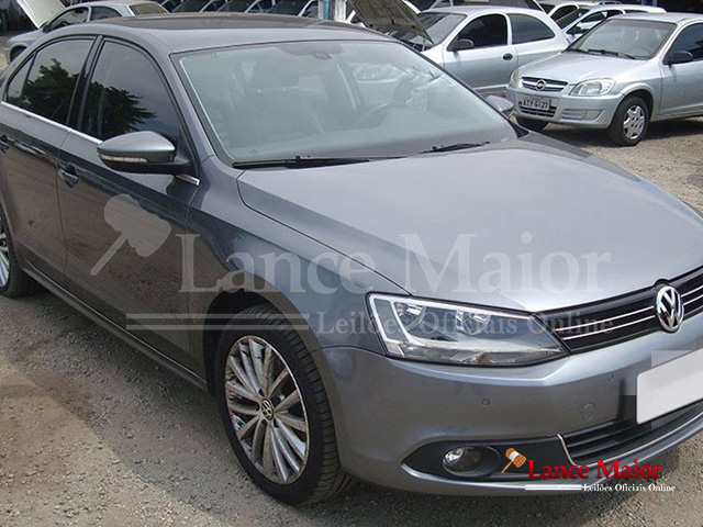 LOTE 039 - VOLKSWAGEN JETTA HIGHLINE 211 2.0 16V GASOLINA 14/14