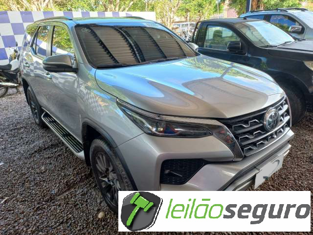 LOTE 027 SW4 SRX 2.8 D-4D TURBO 2022