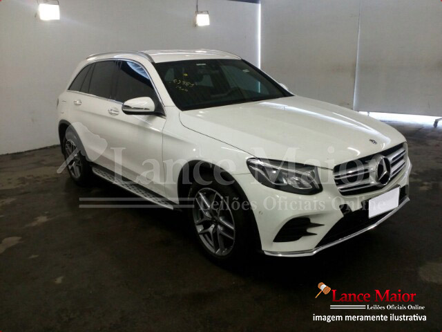 LOTE 038 - MERCEDES-BENZ GLC 250 2018