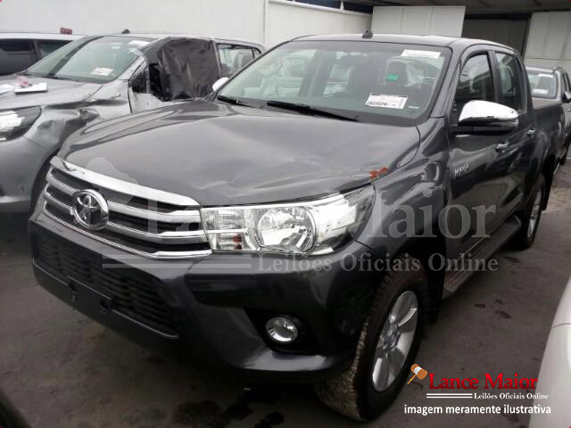 LOTE 027 - Toyota Hilux 2.7 SRV 2017