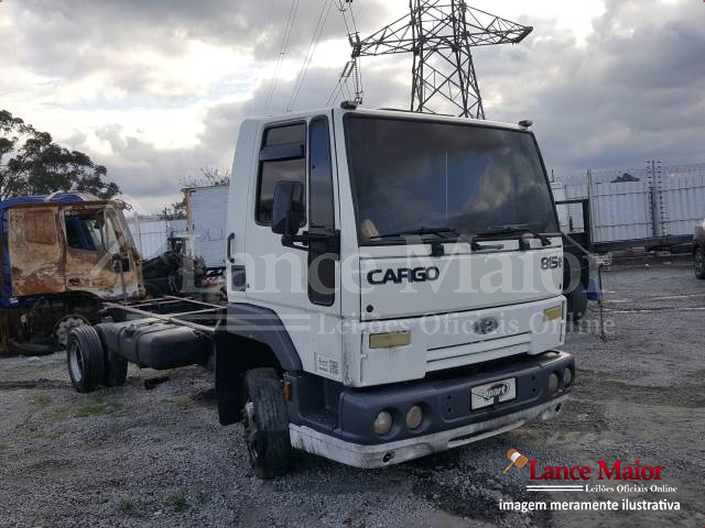 LOTE 011 - FORD CARGO 815E 3.9 TURBO